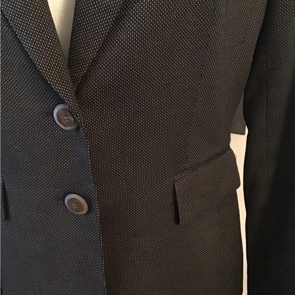 Tailored Blazer from Taharari - Picture 3 of 8